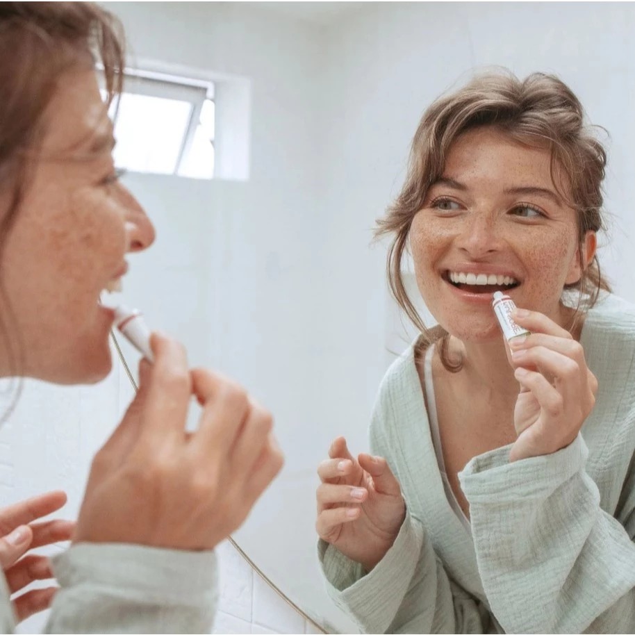 Kolorex Kolsore Lip Ointment 5g - Ảnh 5